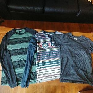 Long sleeve and v neck bundle